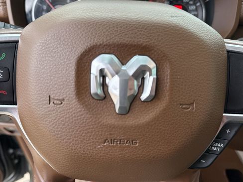 Used 2020 RAM 1500 Laramie image 27
