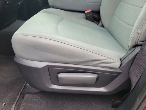 Used 2016 RAM 1500 Express image 5