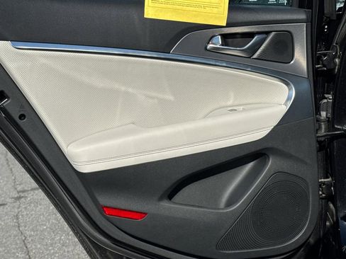 Used 2025 Genesis G70 2.5T w/ Sport Prestige Package image 21