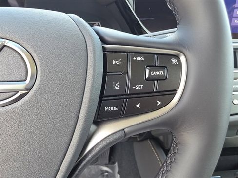 New 2025 Lexus ES 350 w/ Premium Package image 28
