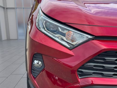 Used 2019 Toyota RAV4 XLE w/ Convenience Package AWD/4WD image 7