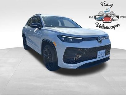 New 2025 Volkswagen Tiguan SE R-Line