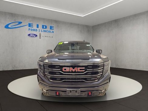Used 2023 GMC Sierra 1500 AT4 w/ AT4 Preferred Package image 4