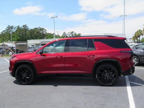 Used 2024 Chevrolet Traverse RS AWD/4WD image 6