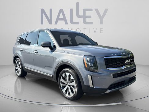 Used 2022 Kia Telluride EX w/ EX Premium Package FWD image 8