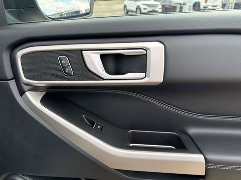 Used 2023 Ford Explorer XLT w/ Equipment Group 202A image 18