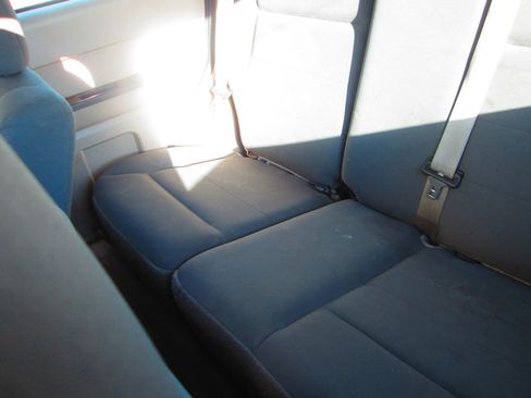 Used 2009 Ford Escape XLS image 9