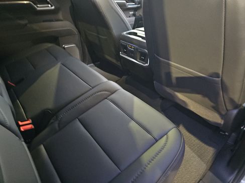 Used 2025 GMC Sierra 1500 Denali image 11