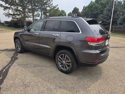 Used 2017 Jeep Grand Cherokee Limited AWD/4WD image 3