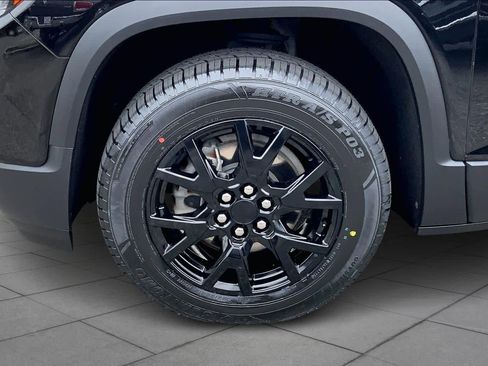 Used 2023 GMC Acadia SLE w/ Driver Convenience Package image 11