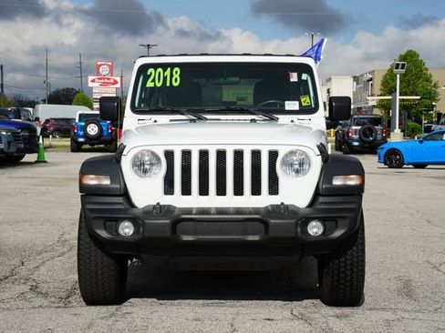 Used 2018 Jeep Wrangler Unlimited Sport S AWD/4WD image 2