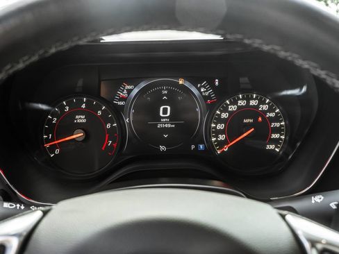 Used 2022 Chevrolet Camaro SS RWD image 15