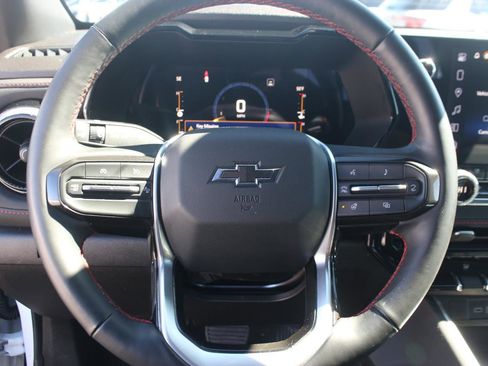 Used 2023 Chevrolet Colorado Z71 w/ Z71 Convenience Package 2 image 18