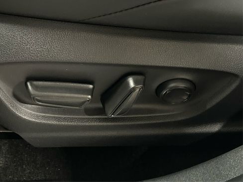 New 2026 Subaru Solterra image 31