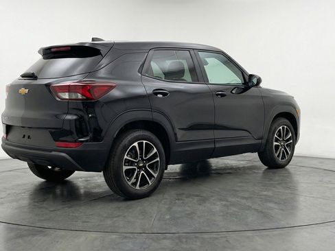 Used 2025 Chevrolet TrailBlazer LT image 9