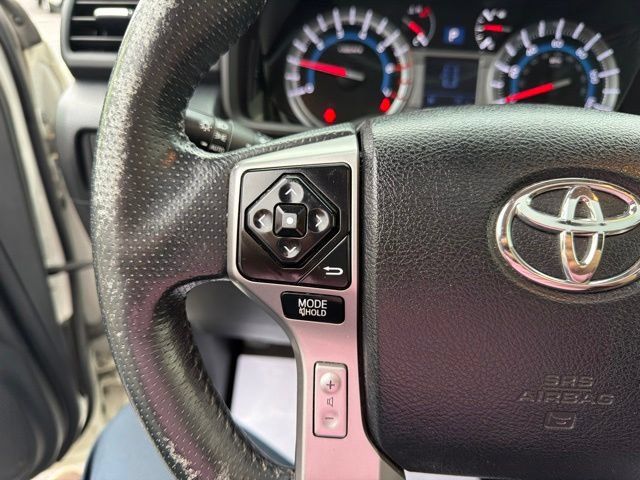 Used 2015 Toyota 4Runner Limited AWD/4WD image 23