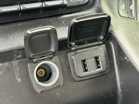 Used 2018 Chevrolet Tahoe LT image 23