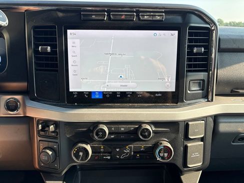 Used 2024 Ford F250 XLT w/ Black Appearance Package AWD/4WD image 11