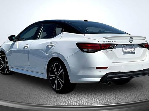 Used 2023 Nissan Sentra SR w/ SR Premium Package FWD image 4