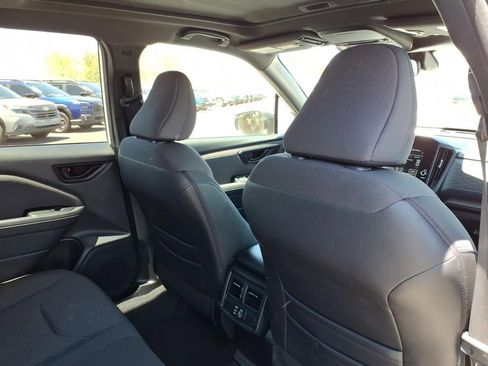 Used 2025 Subaru Forester Premium AWD/4WD image 20