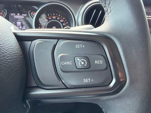 Used 2023 Jeep Wrangler Unlimited Sport AWD/4WD image 18