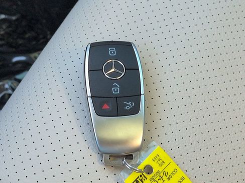 Used 2026 Mercedes-Benz GLS 450 4MATIC image 29