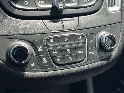 Used 2024 Chevrolet Malibu LT FWD image 19
