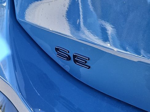 New 2026 Volkswagen Tiguan SE R-Line AWD/4WD image 4