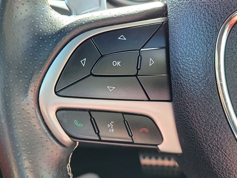 Used 2017 Dodge Challenger SRT Hellcat image 19