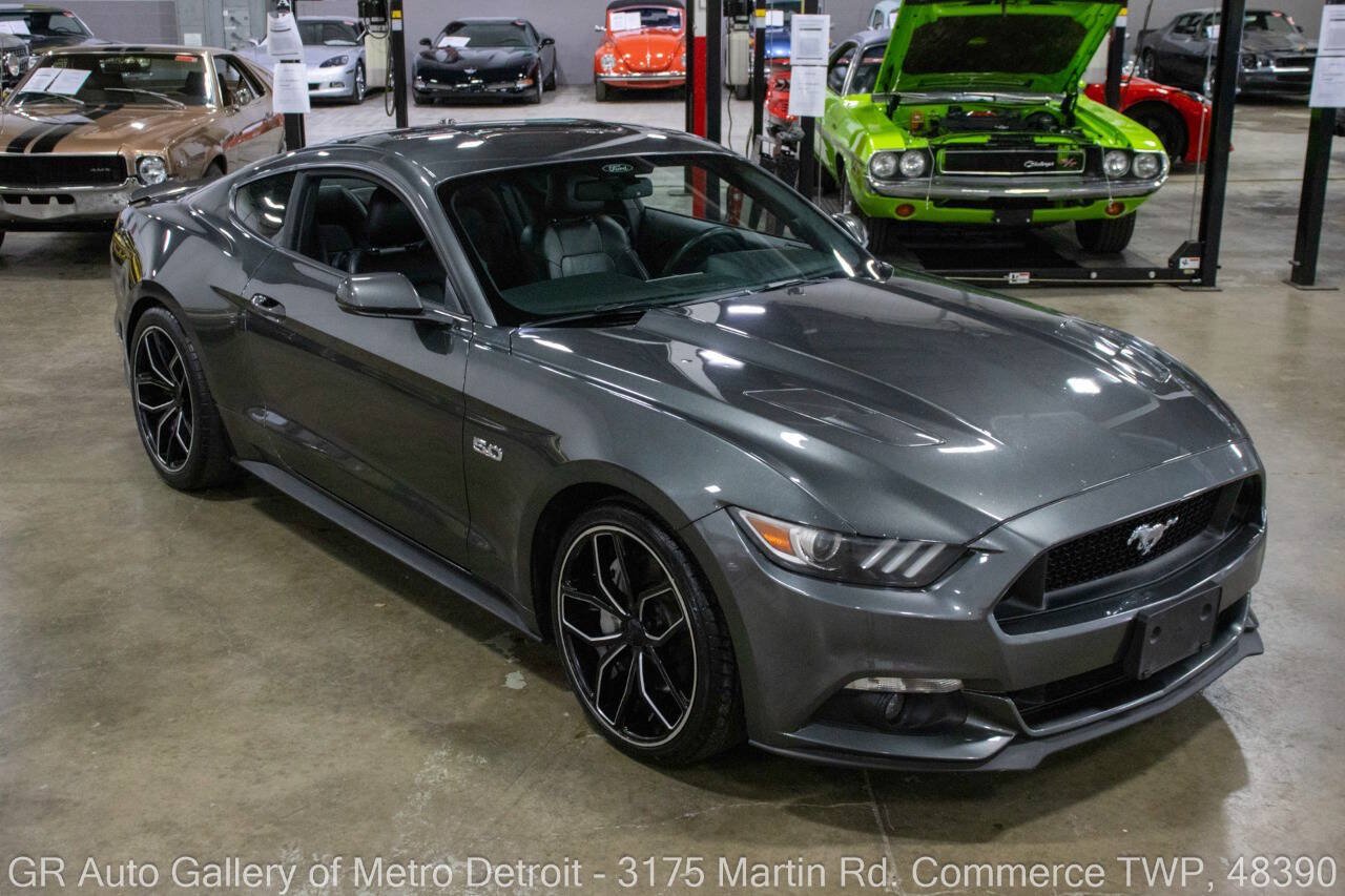 Used 2017 Ford Mustang GT Premium RWD image 9