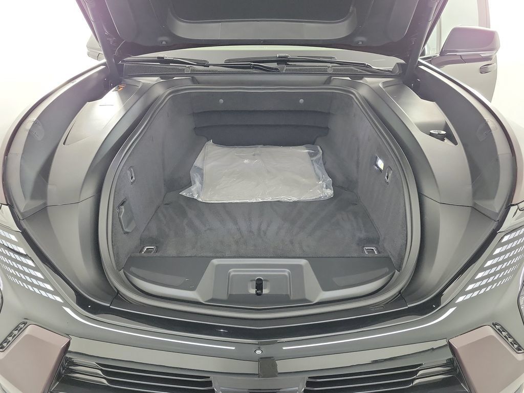 New 2026 Cadillac Escalade IQ Sport 1 w/ LPO, Floor Liner Package AWD/4WD image 9