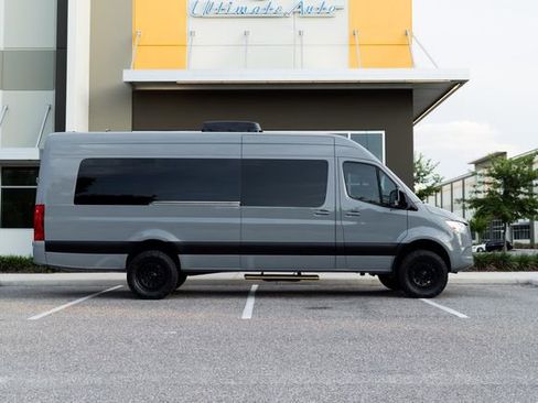 Used 2019 Mercedes-Benz Sprinter 4x4 170 image 2
