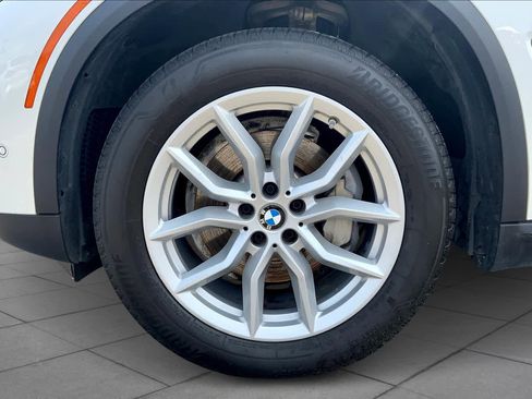 Used 2022 BMW X5 xDrive40i w/ Premium Package image 11