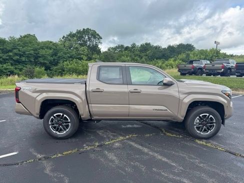 New 2026 Toyota Tacoma TRD Sport AWD/4WD image 2