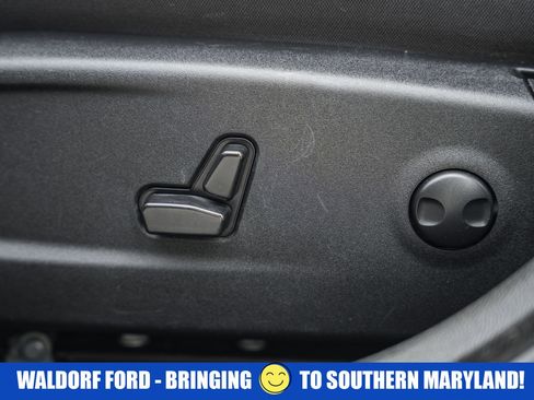 Used 2023 Dodge Charger SXT image 28