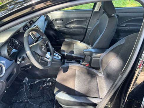 Used 2025 Nissan Versa SV FWD image 22