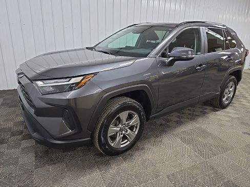 Used 2023 Toyota RAV4 XLE w/ Convenience Package image 8