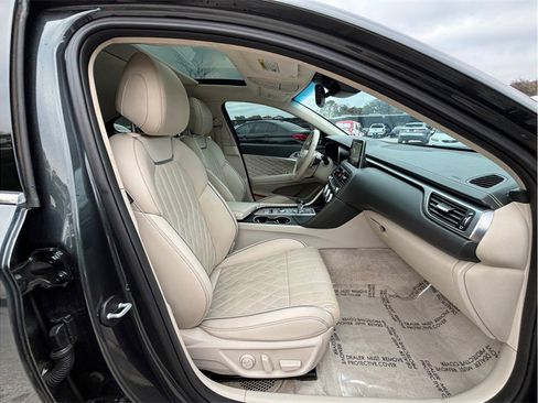 Used 2019 Genesis G70 3.3T Design image 49