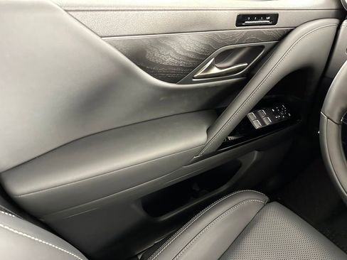 New 2026 Lexus LX 700h Luxury image 35