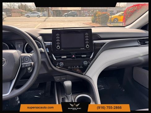 Used 2022 Toyota Camry LE FWD image 22