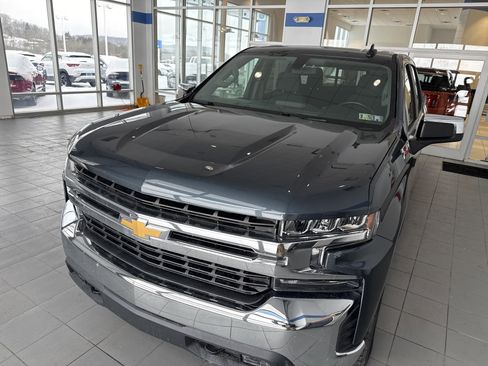 Used 2019 Chevrolet Silverado 1500 LT w/ All-Star Edition image 8