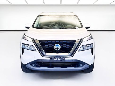 Used 2021 Nissan Rogue SL w/ Premium Package image 2