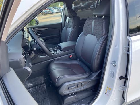New 2026 Honda Pilot Black Edition image 17