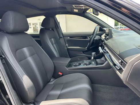 Used 2025 Honda Civic Sport image 10