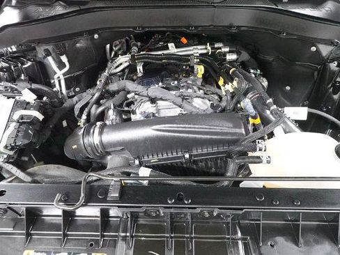 Certified 2025 Ford Explorer Active AWD/4WD image 37