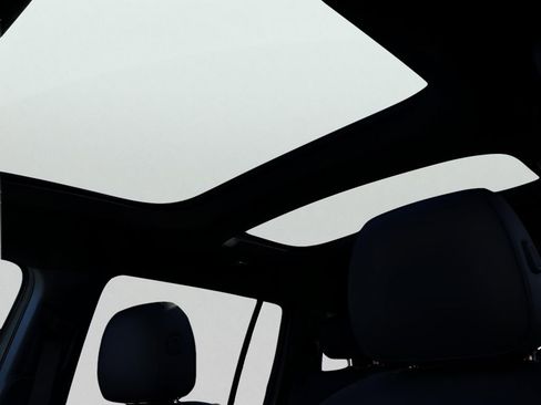 New 2026 Mercedes-Benz GLB 250 4MATIC image 50