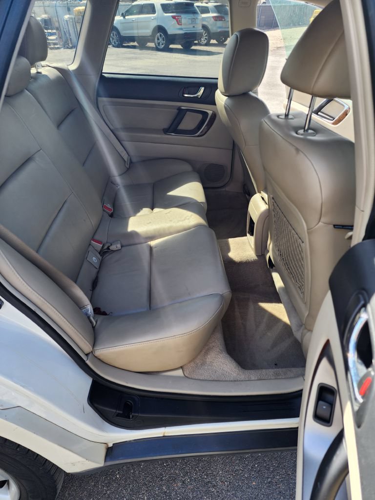 Used 2007 Subaru Outback 2.5i Limited w/ Popular Equipment Group 1D AWD/4WD image 8