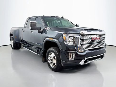 Used 2020 GMC Sierra 3500 Denali w/ Denali Ultimate Package AWD/4WD image 3