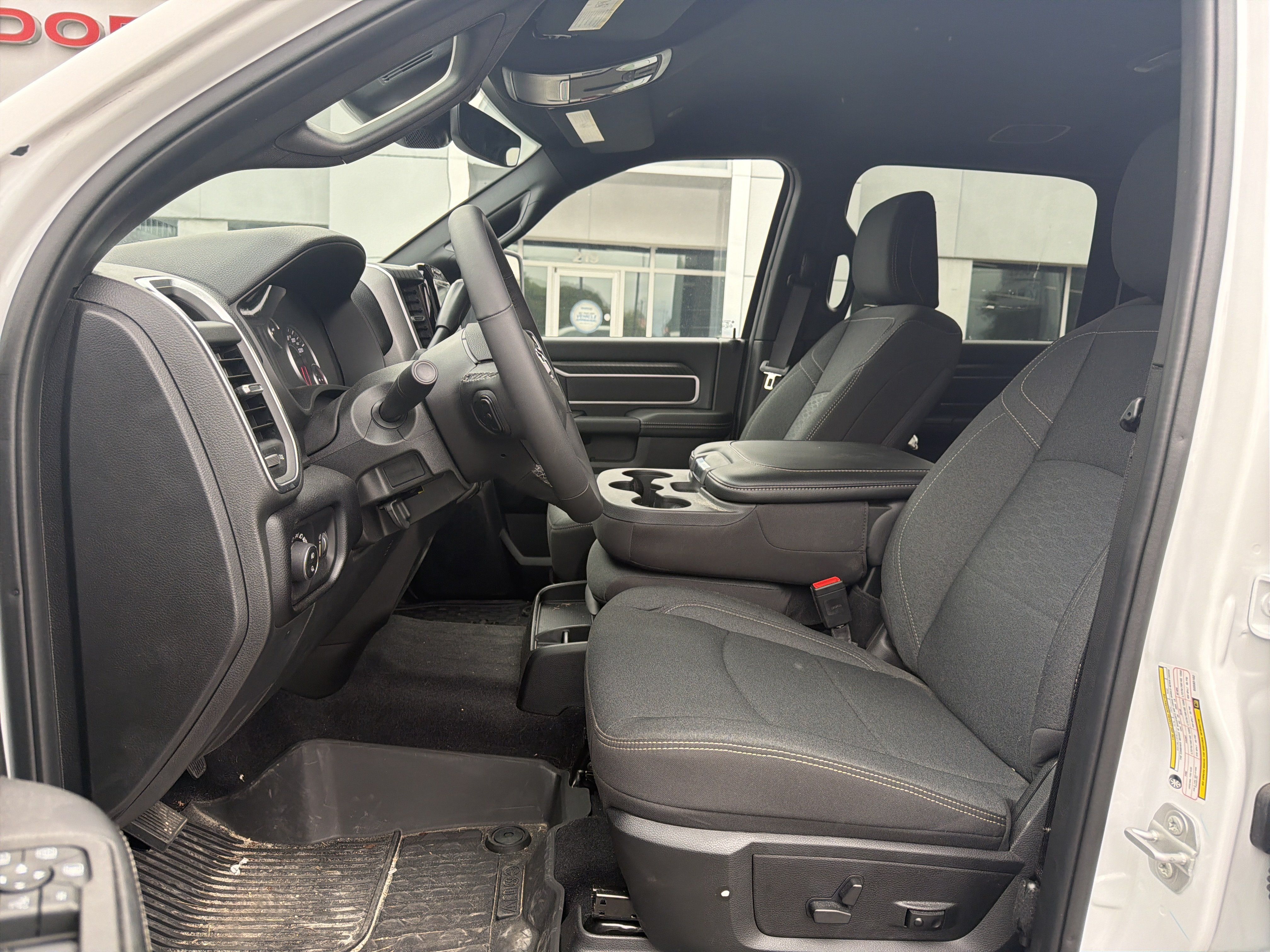 Used 2025 RAM 2500 Big Horn AWD/4WD image 15