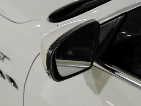 Used 2023 Maserati Ghibli GT RWD image 42
